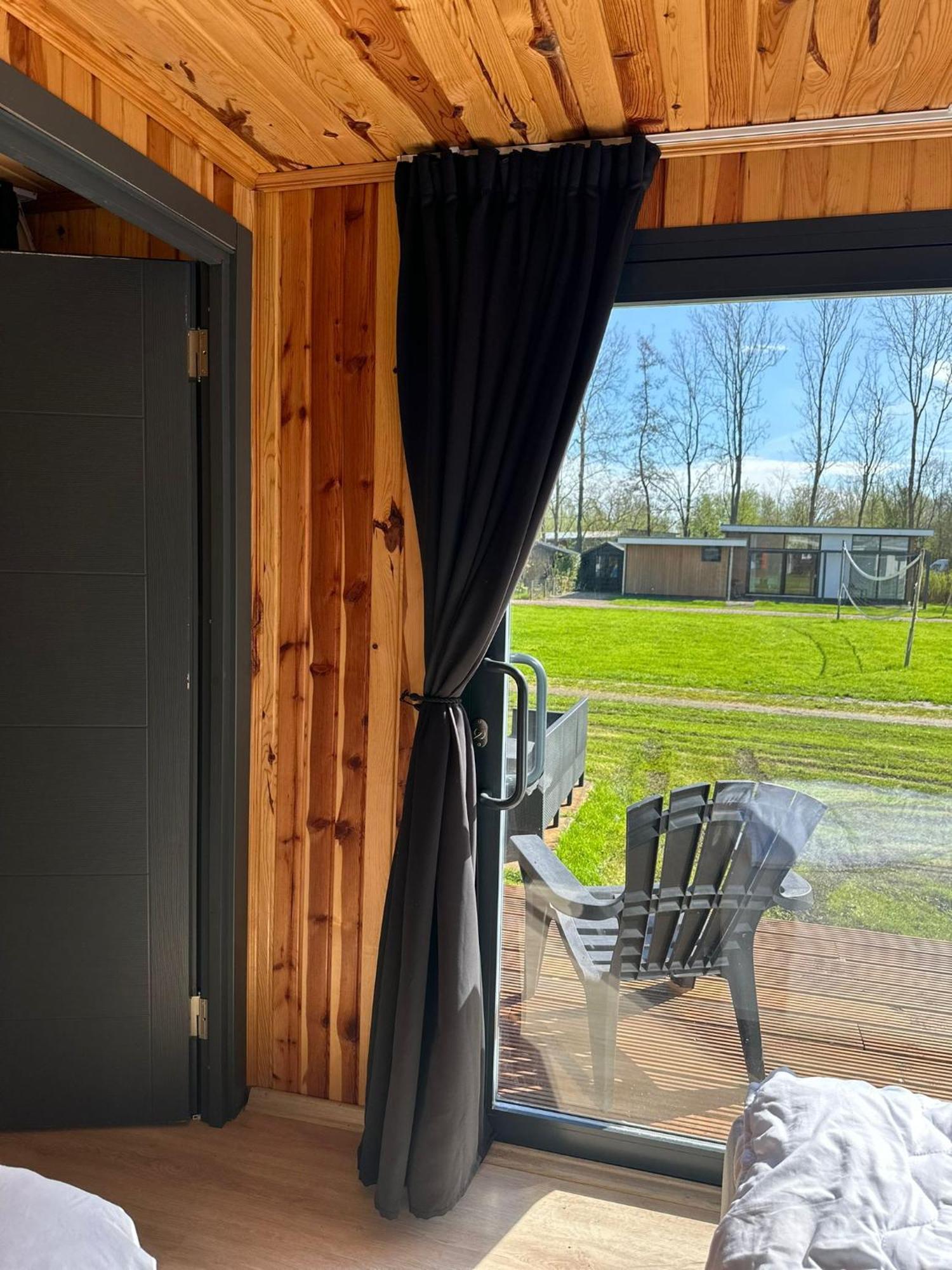 Luxe Tiny House Bij Het Leekstermeer Matsloot 외부 사진